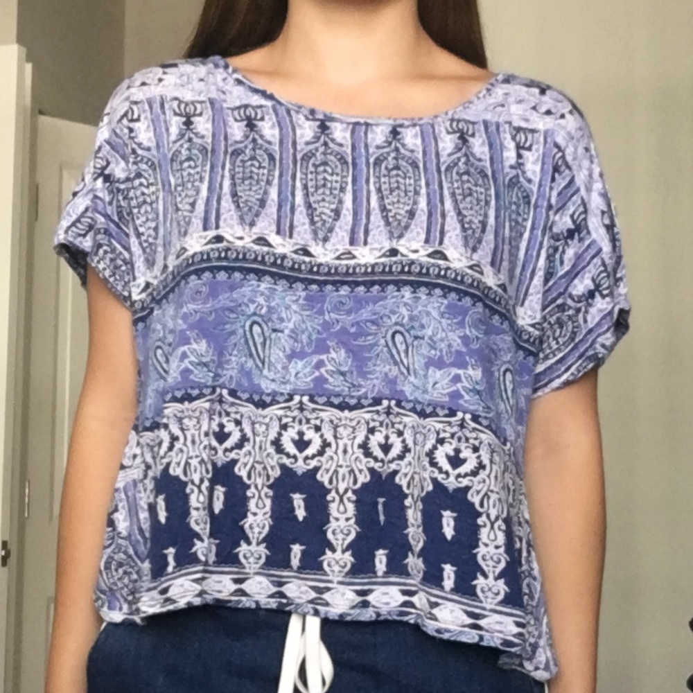 4/$25 Charlotte Russe Paisley Top